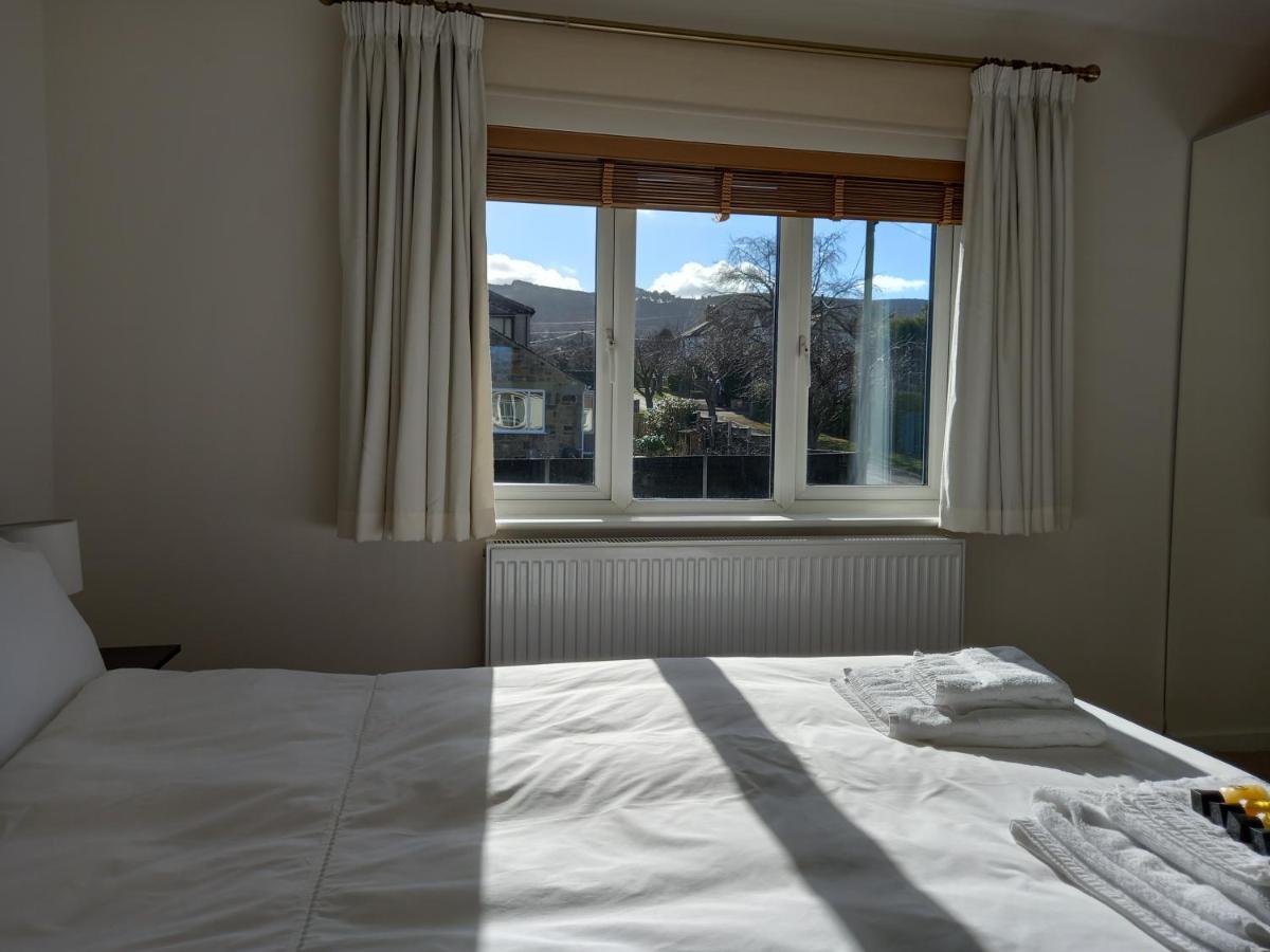 Villa Grange Croft Ben Rhydding Exterior foto